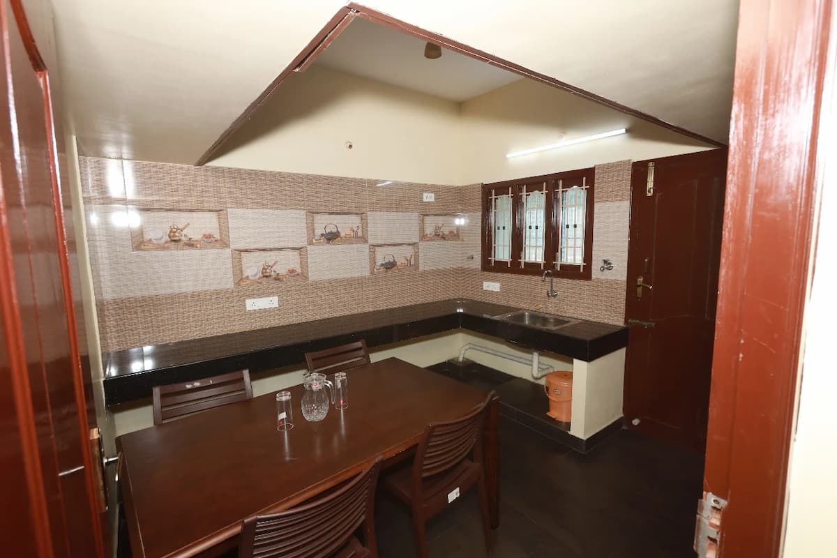 Kitchen and dining area